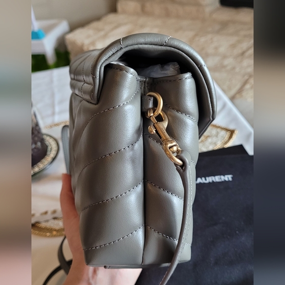 Gorgeous YSL Saint Laurent Crossbody Bag grey khaki - Picture 3 of 7